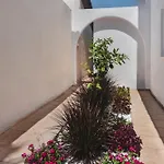 Botanical Art House By Staycom